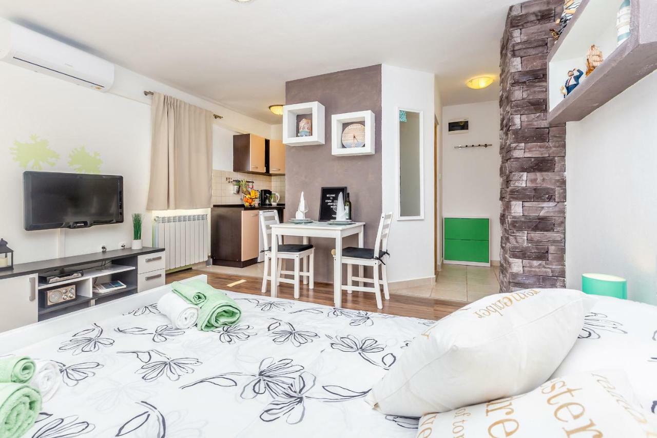 Studio Apartman Magdalena Apartment Omisalj Ngoại thất bức ảnh