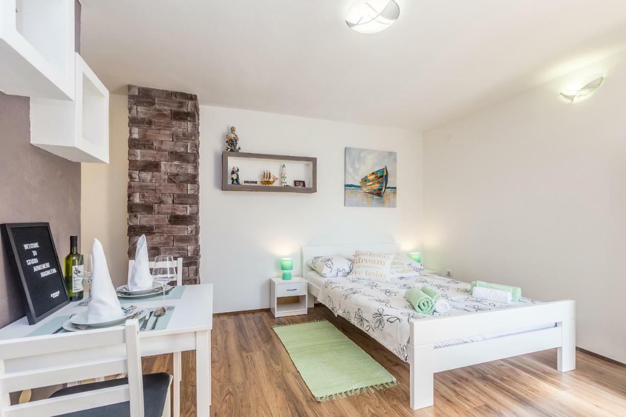 Studio Apartman Magdalena Apartment Omisalj Ngoại thất bức ảnh